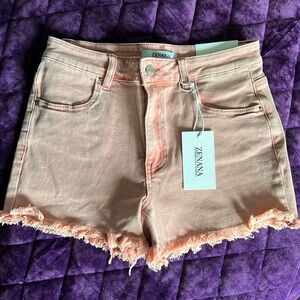 New with tags, Zenana shorts, size small (2/4)